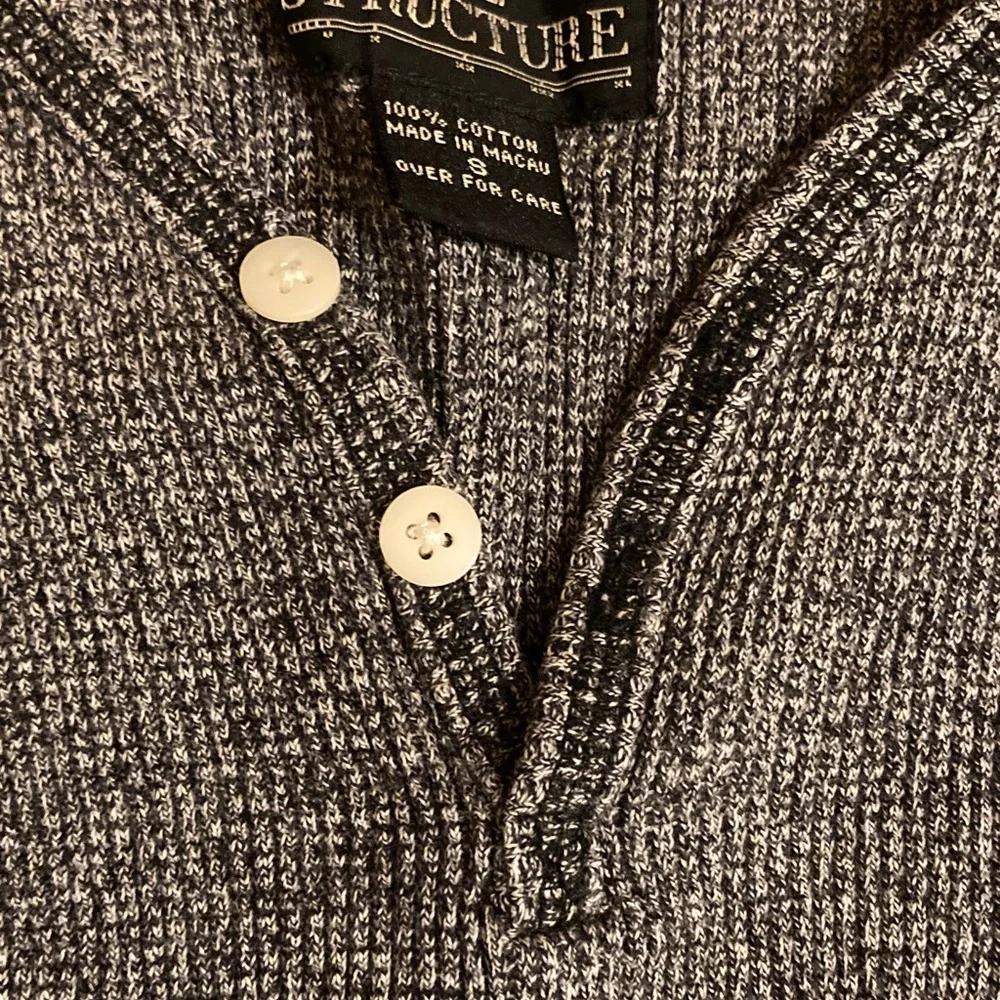 STRUCTURE Grey Waffle Knit Henley T Shirt | Small - Picture 5 of 5